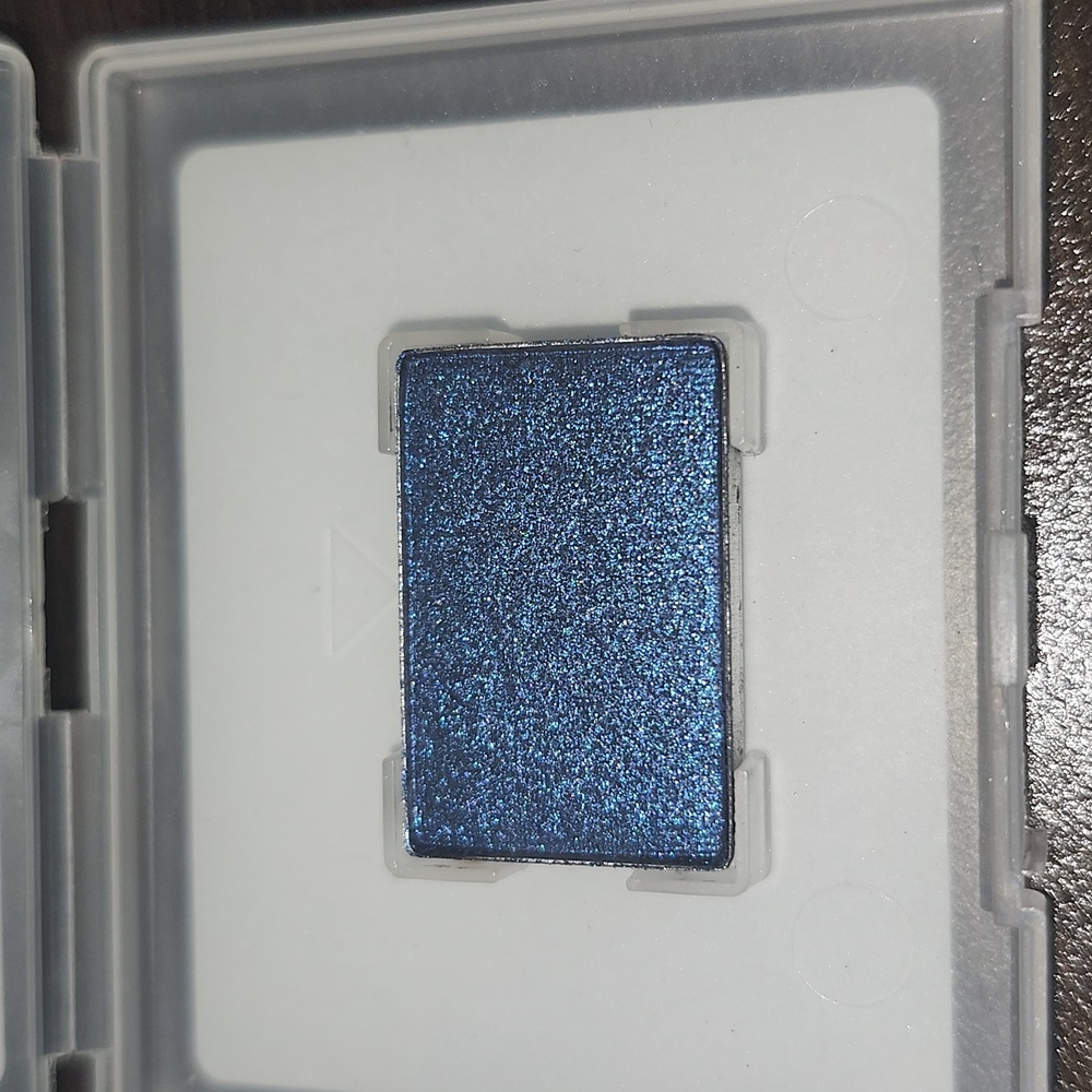 Mary Kay eye shadow Midnight Star